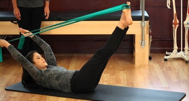 power-pilates-with-a-resistance-band-min