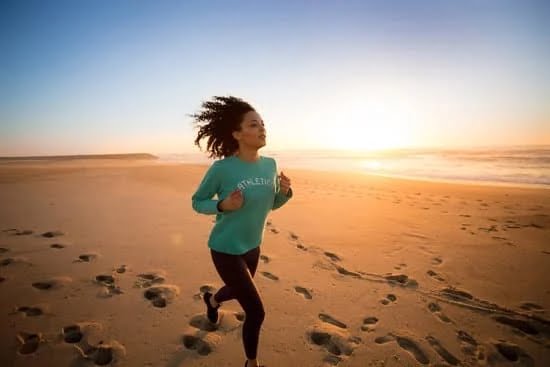 Step-by-step guide on How to be a Personal Fitness Trainer for a successful fitness career