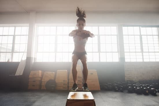 What Are the Benefits of Fitness 1 The benefits of fitness include improved physical health and mental well-being