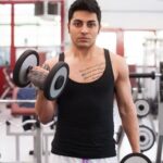 - Balancing work and fitness: Tips for incorporating exercise into a hectic daily routine