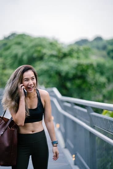 How to Set Fitness Goal on Apple Watch 1 Learn how to set fitness goals on Apple Watch for personalized tracking and motivation