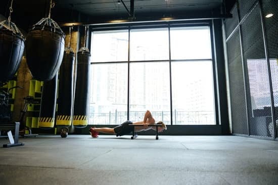 Don'T Give Up on Your Fitness Goals 1 Don't give up on your fitness goals - A group of people working out together, motivating each other