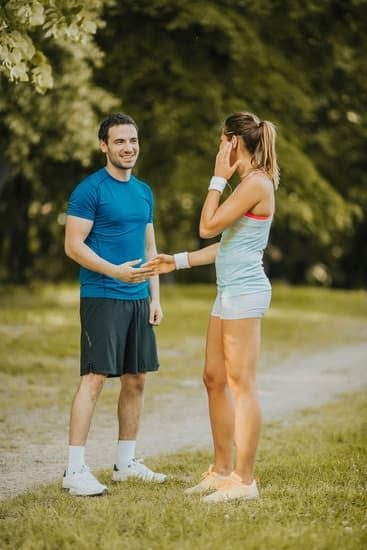 How to Get Fit With a Busy Lifestyle 1 Quick Tips: How to Get Fit with a Busy Lifestyle - Balancing Exercise and Time Management