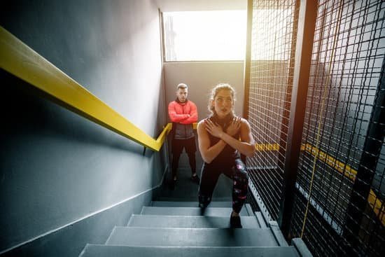 How to maintain your fitness routine while traveling: tips for staying active on the go