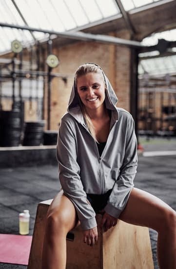 Motivational Fitness Podcast Episodes 1 Explore our motivational fitness podcast episodes for daily workout inspiration and goal-setting tips