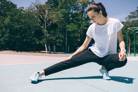 What Exercise Equipment Is Carried by Planet Fitness 1 What Exercise Equipment is Carried by Planet Fitness: Dumbbells, Elliptical Machines, and Treadmills