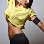 Fitness Tracker That Counts Calories as You Exercise Smart fitness tracker counting calories in real-time during your workout session