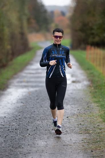 Life Fitness Elevation Series 95CS Exercise Bike - Ultimate Cardio Machine for Home Workouts