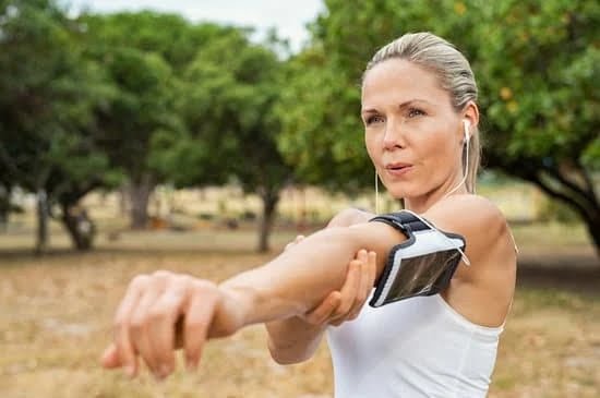 How to Fit in Workout Shoe 1 How to choose the perfect workout shoe for the best fit and performance