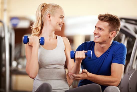 Explore pregnancy workout options on Apple Fitness for expecting moms