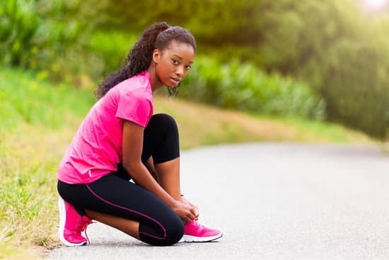 Choose form-fitting workout clothes for optimal performance and comfort